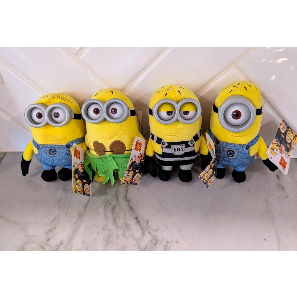 Despicable Me 3 Minions Plush Set of 4 Hula Jailbird Overalls New With Tags